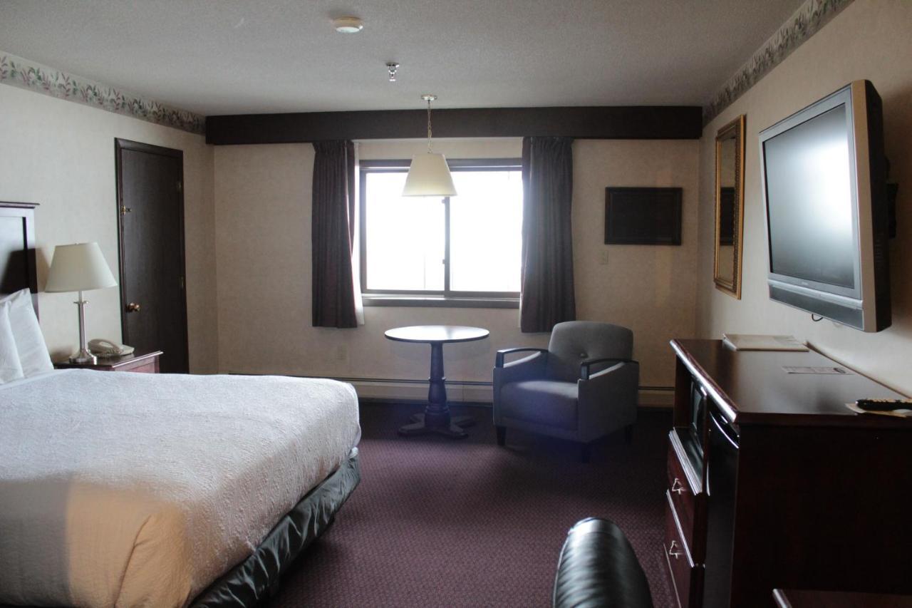 Shiretown Inn & Suites Houlton Zewnętrze zdjęcie